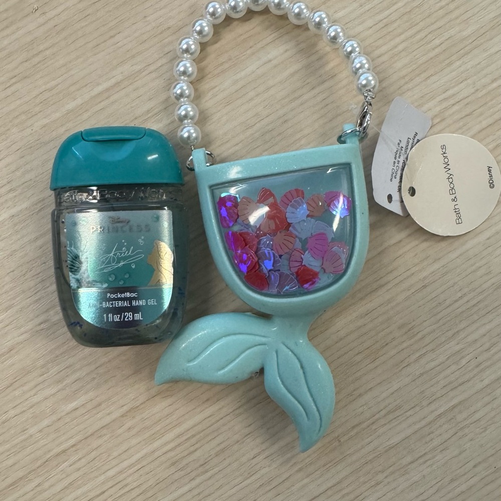 Bath & Body Works Disney Princess Ariel Pocketbac Holder and Pocketbac